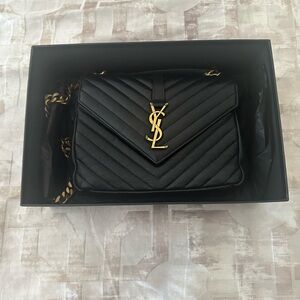 COLLEGE MEDIUM IN QUILTED LEATHER